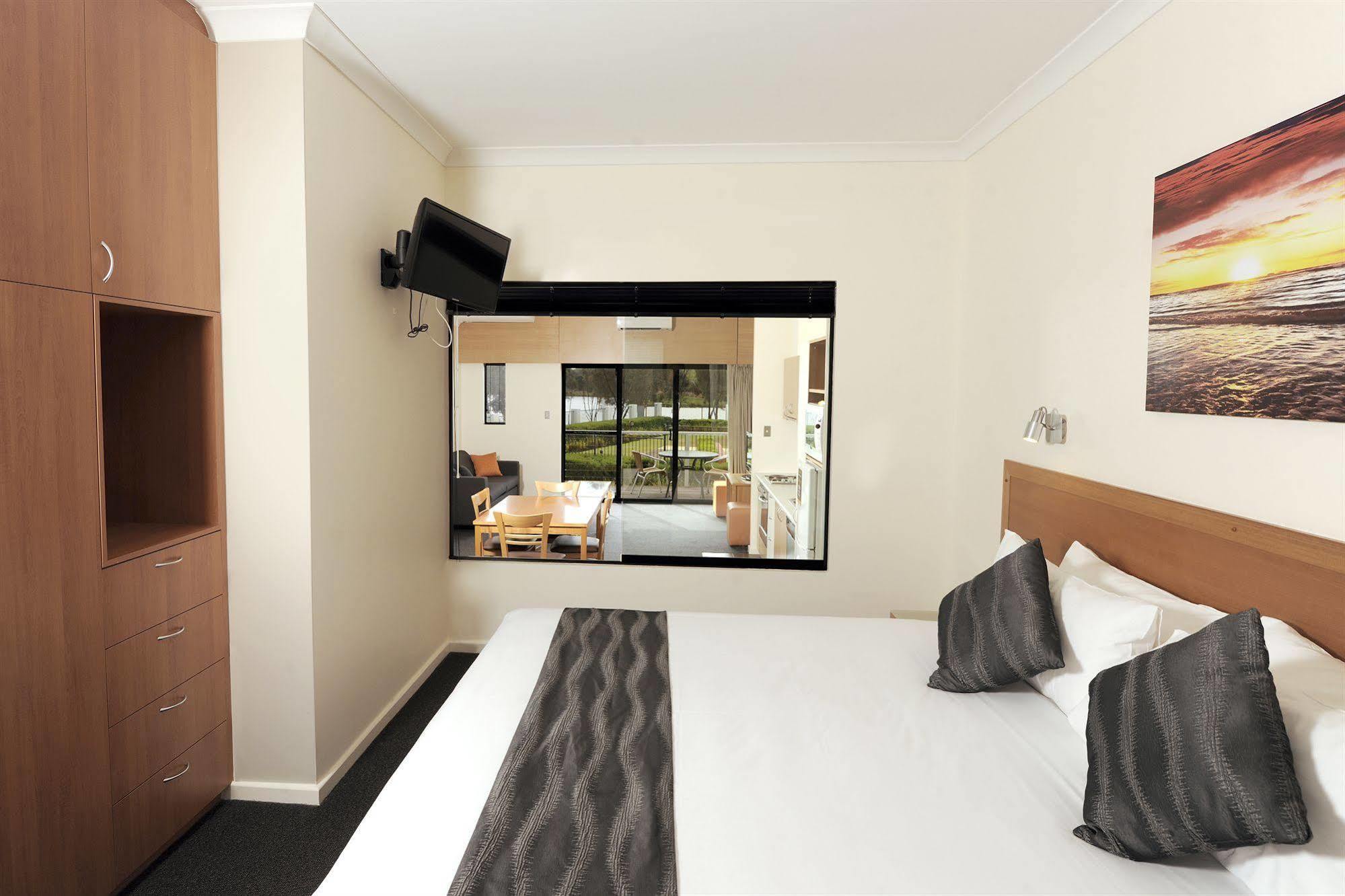 Assured Ascot Quays Apartment Hotel 珀斯 外观 照片