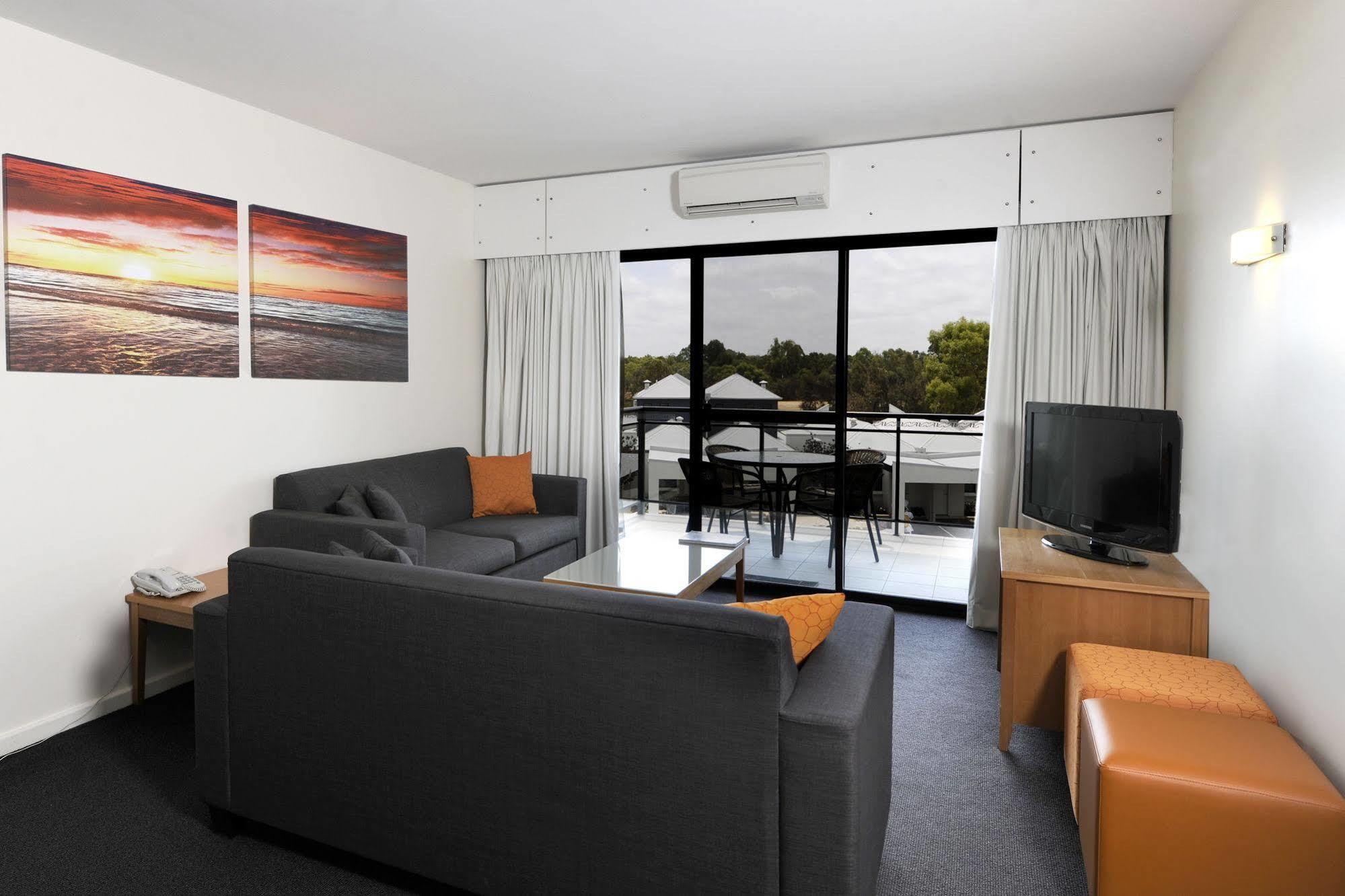 Assured Ascot Quays Apartment Hotel 珀斯 外观 照片